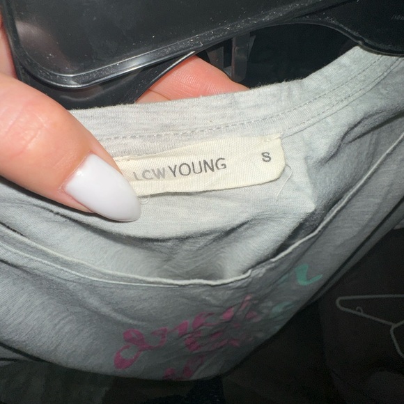 T-Shirt women .Grey . Good condition - Picture 2 of 3